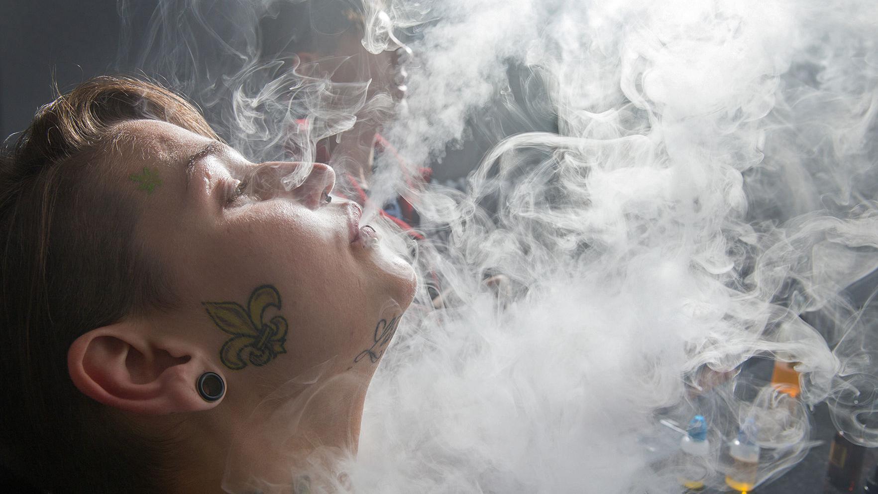'It's running rampant in our schools': Baton Rouge Metro Council puts controls on vape shops